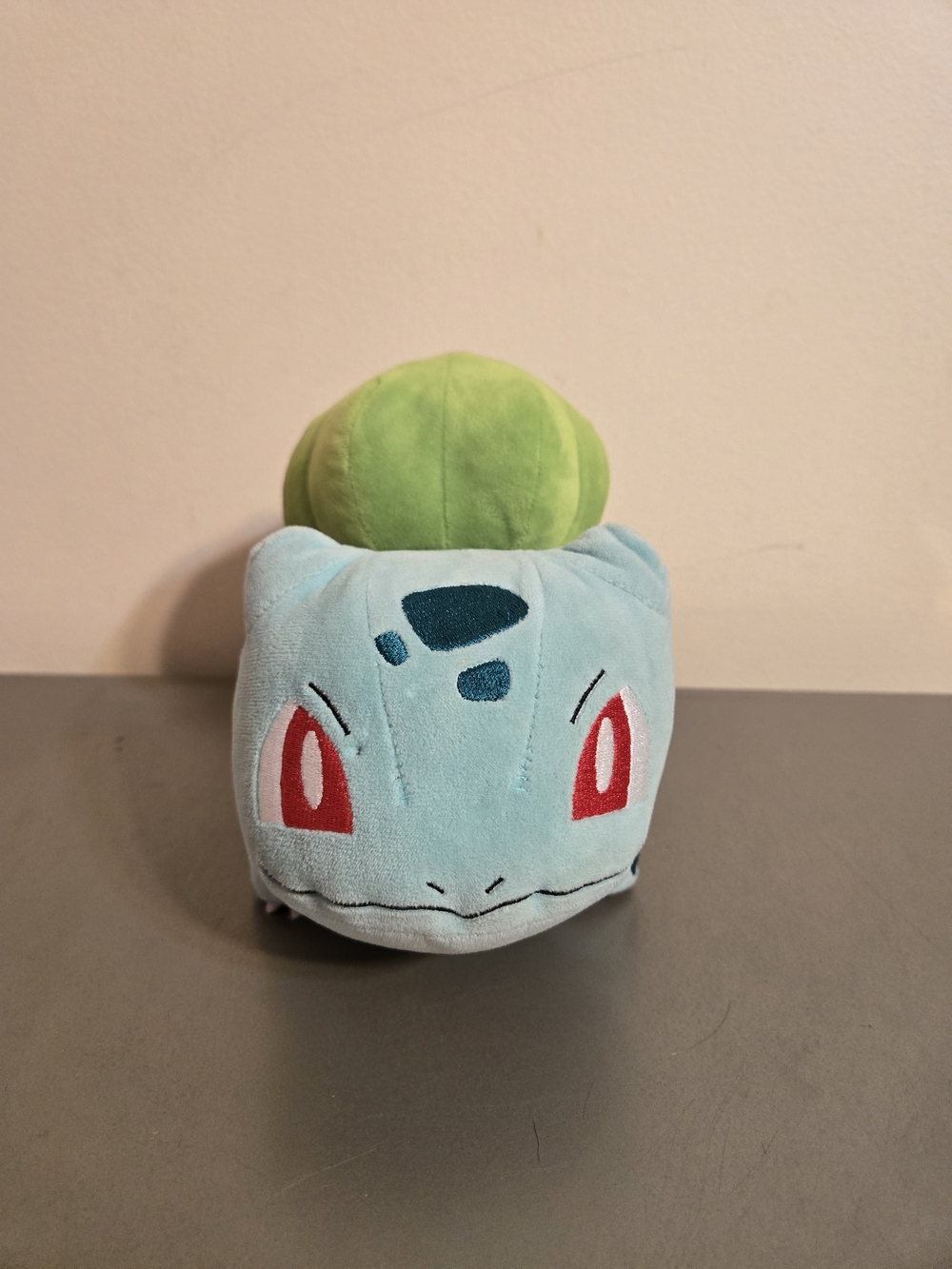 Wicked Cool Toys Pokémon Bulbasaur 8" Plush Toy